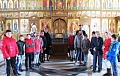 Настоятель Введенского храма иерей Димитрий Панчишко провел экскурсию в Свято-Казанском храме для учеников средней школы №10